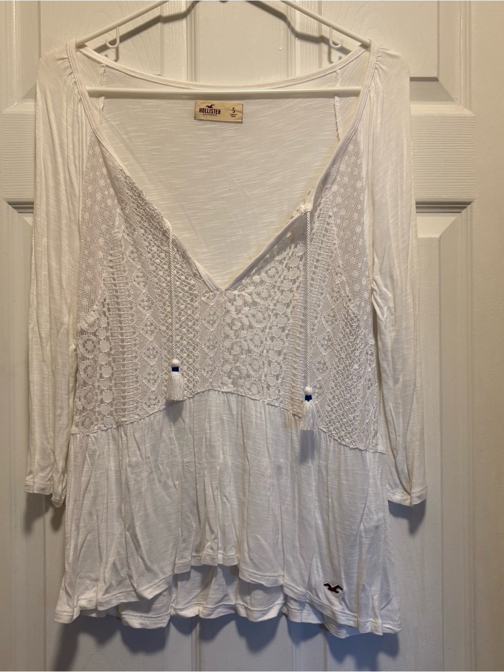 Hollister White Crochet V-Neck Tassel Peasant Tunic